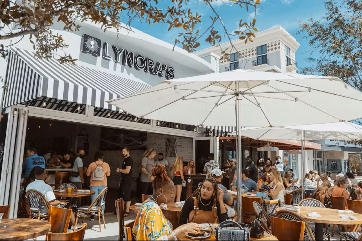 Lynora's to Open in Melbourne