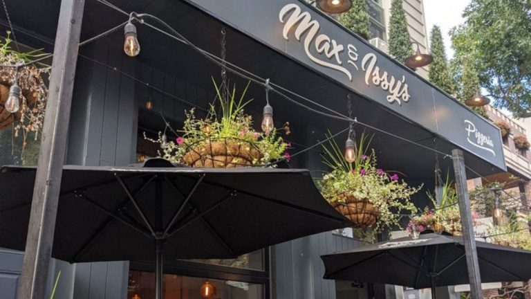 Beloved Local Pizza Spot in Chicago to Serve Final Meal on March 28