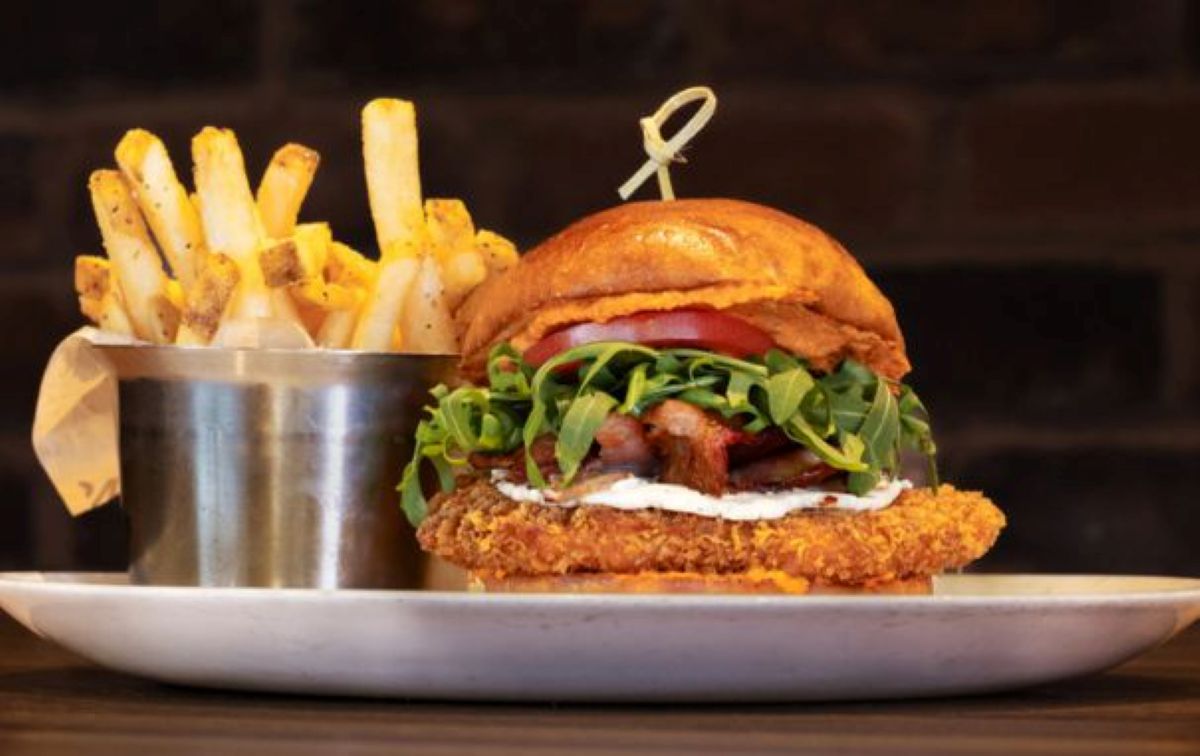 Moxies Eyes Coral Gables