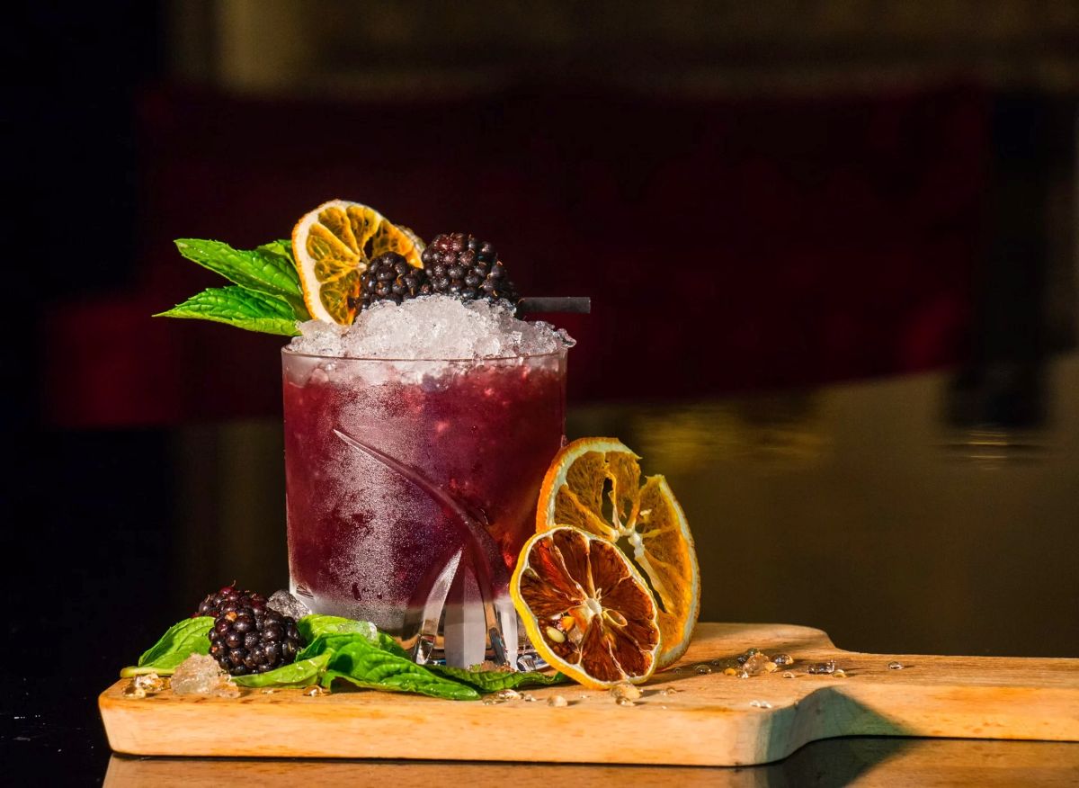 Ponte Vedra Wine Bar Invites You to Celebrate Wine and Friendship