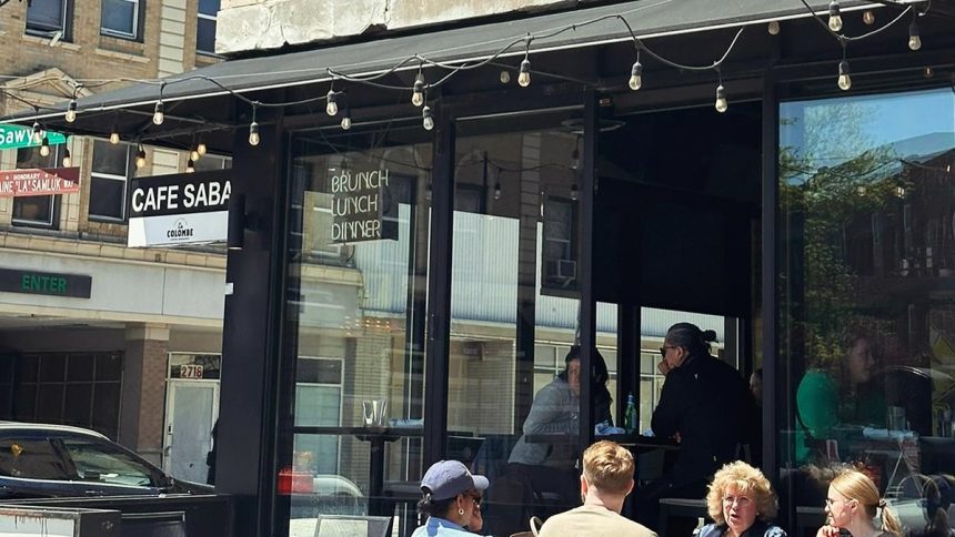 Three food establishments have closed their doors permanently in Chicago in March 2026.