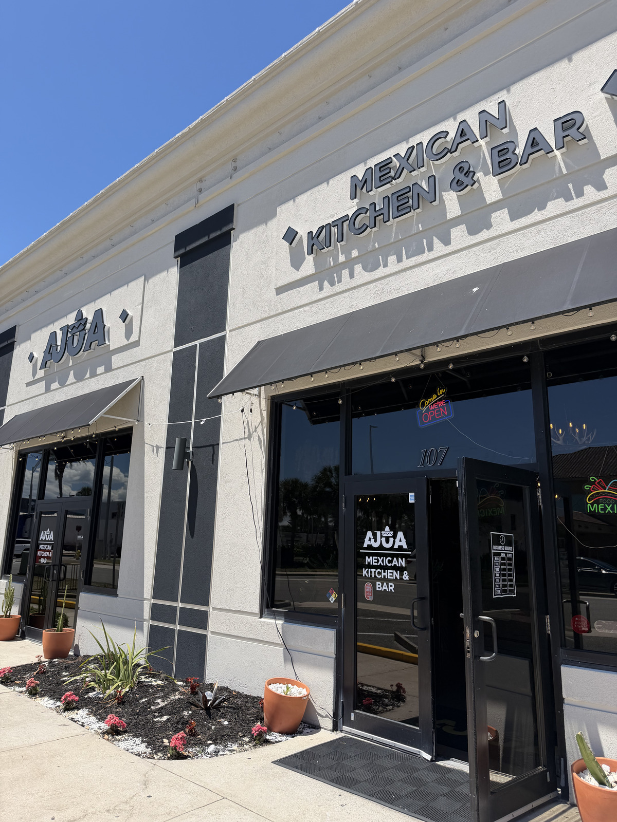 Jacksonville Restaurateurs and Industry Leaders Connect at What Now Media Group’s