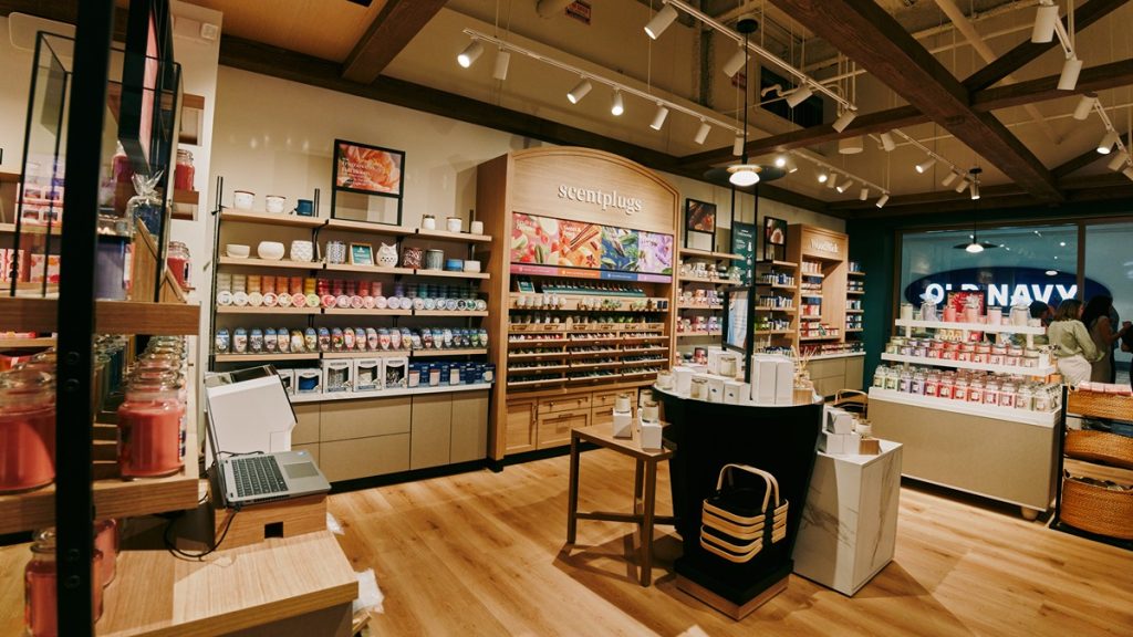 Yankee Candle reopens at the Mall of Georgia.