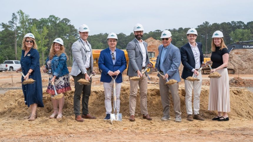 The 266-unit build-to-rent community will offer residents convenient access and lifestyle-focused amenities. 