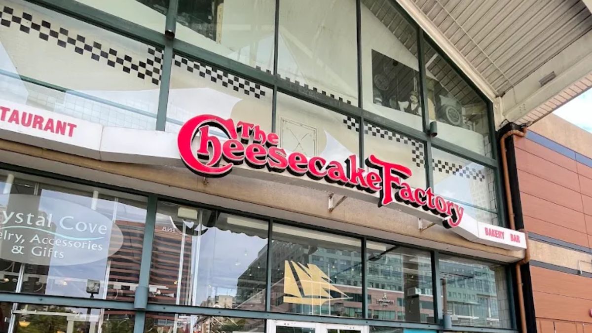 The Cheesecake Factory storefront