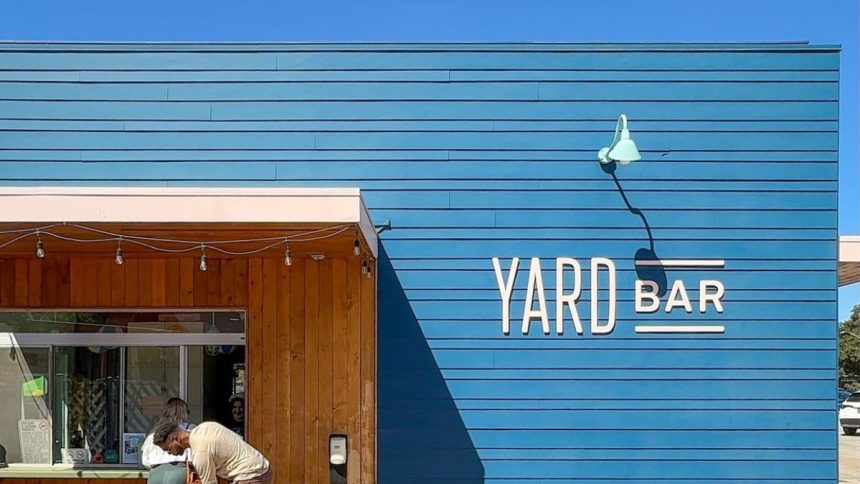 Image of Yard Bar from ouside