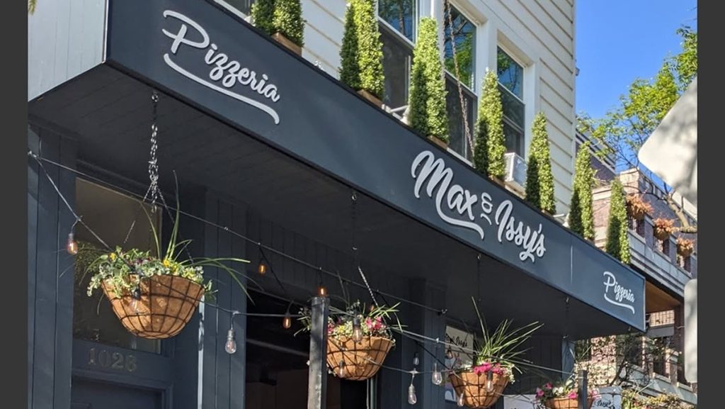 Three food establishments have closed their doors permanently in Chicago in March 2026.