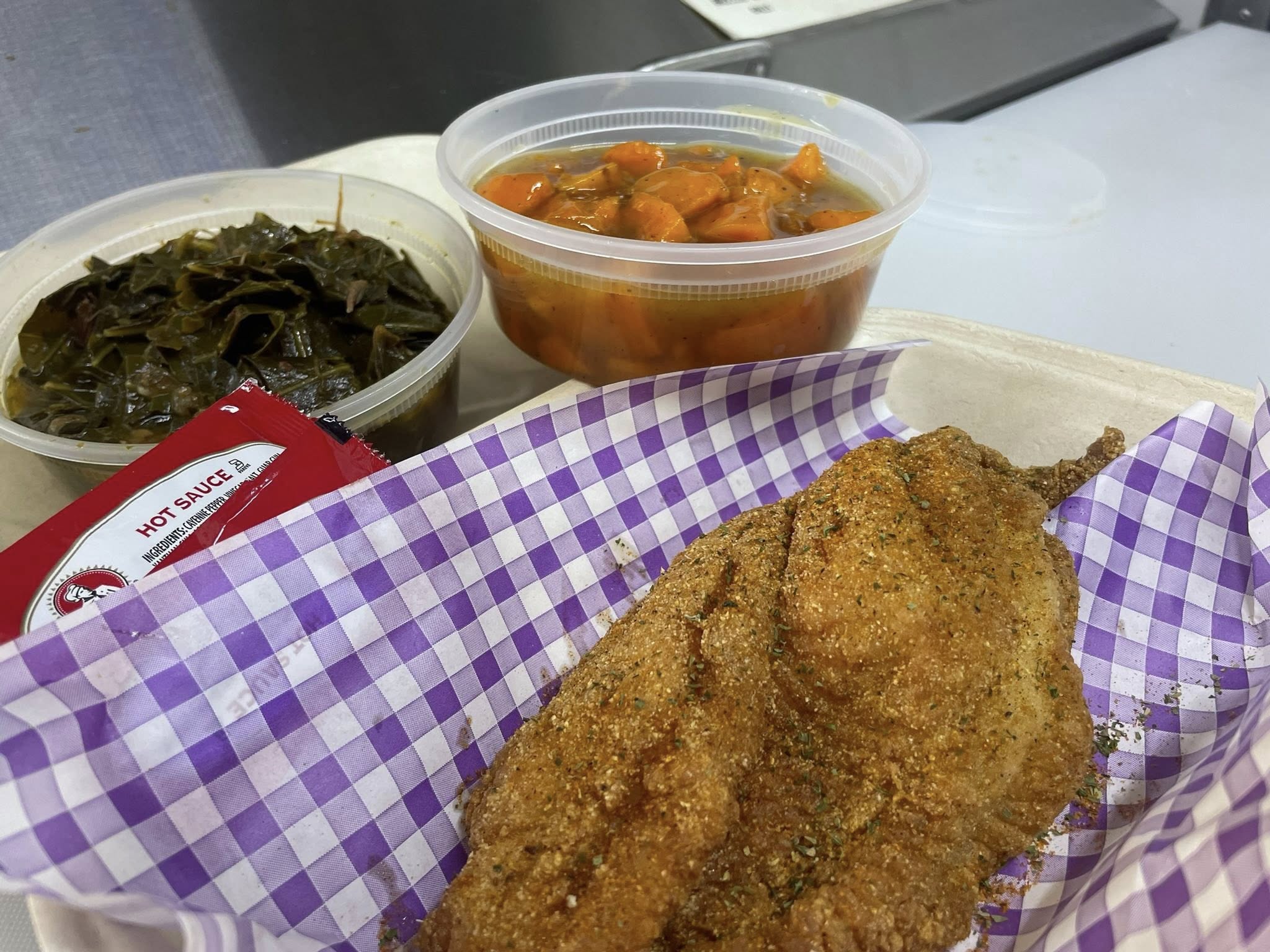 Mz. Chicks Wings and Things to Roam the Valley Streets and Provide Good Eats