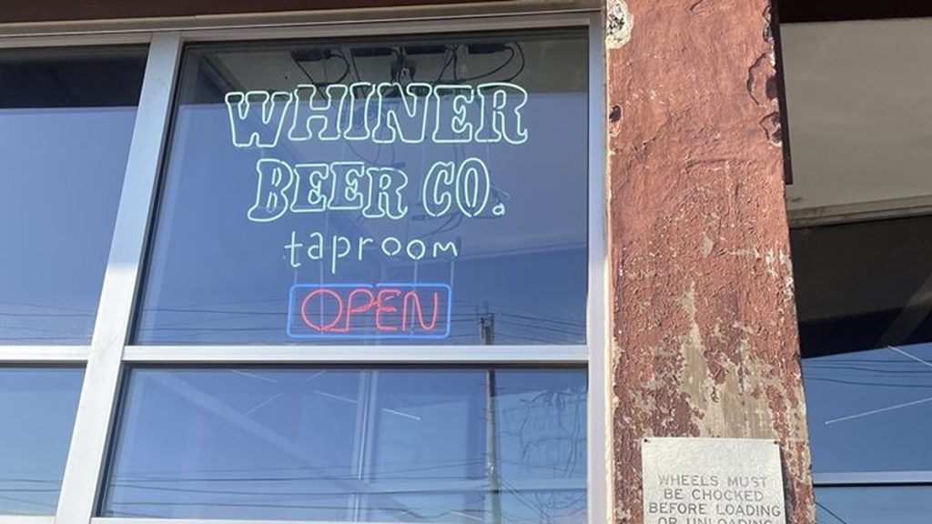 Three food establishments have closed their doors permanently in Chicago in March 2026.
