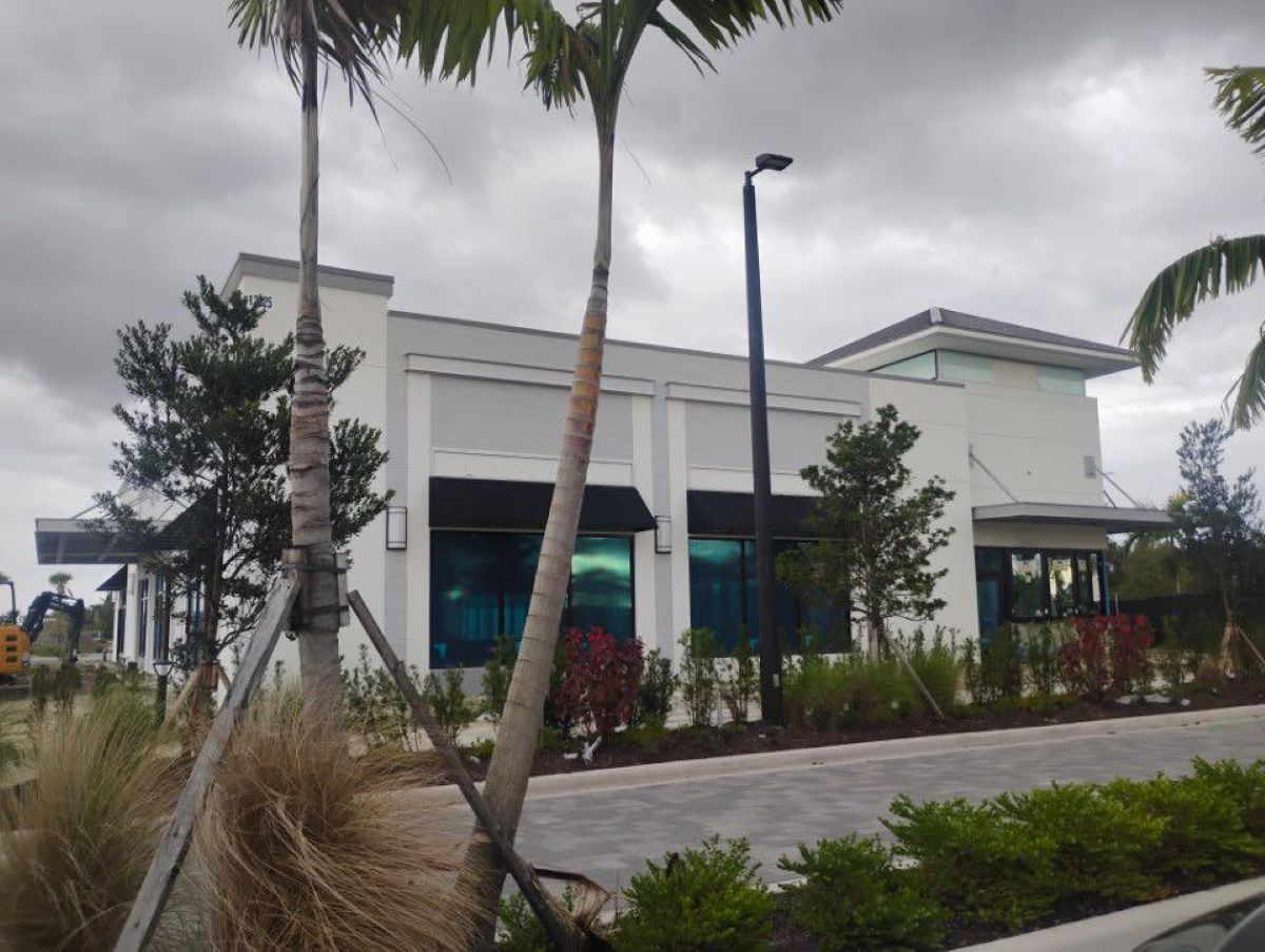 Smoke & Maple Gastropub to Open at Avenir Palm Beach Gardens