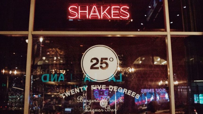 25 Degrees restaurant in Los Angeles