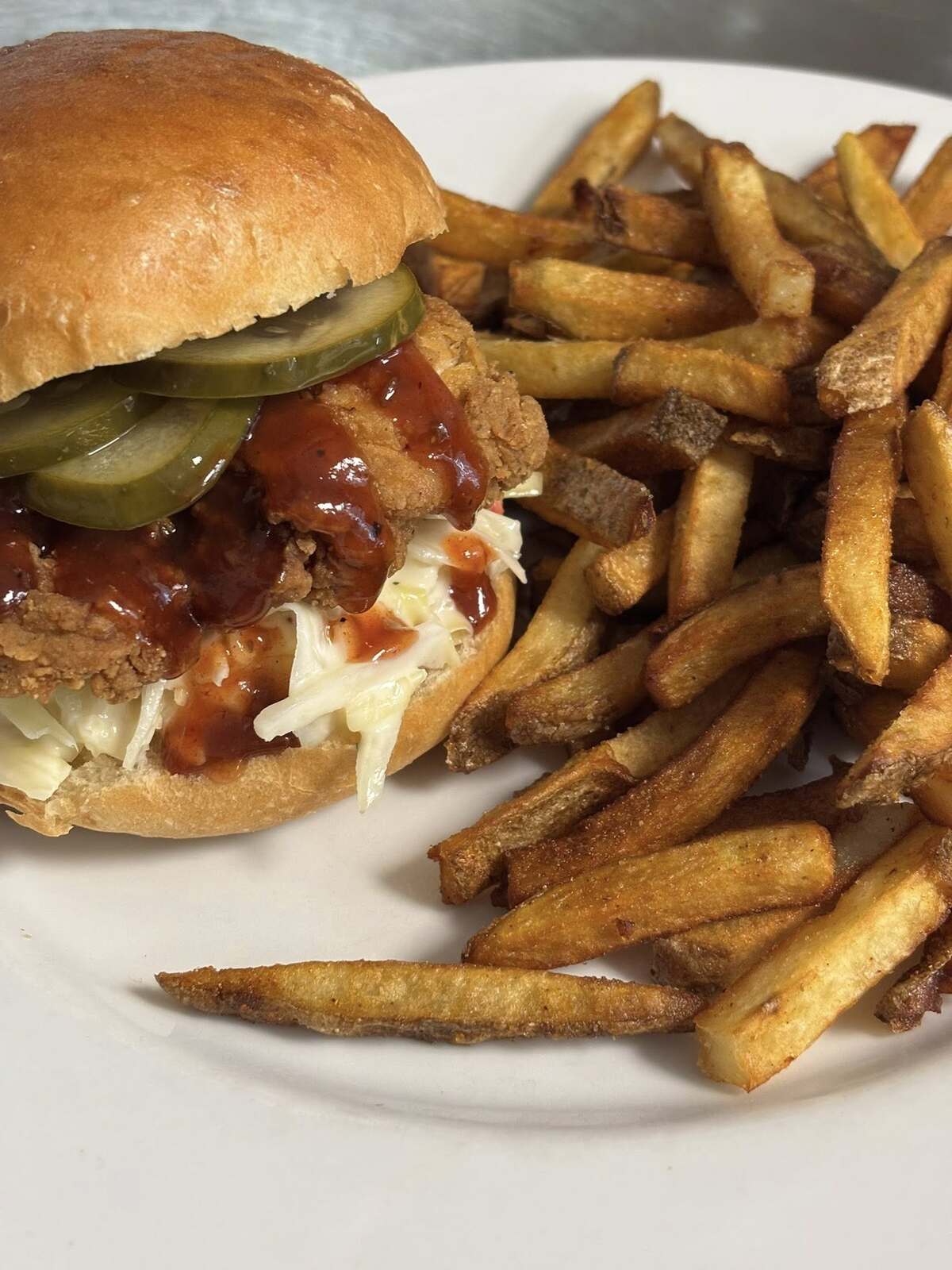Pickled Pig Kitchen & Bar Expanding to Garson