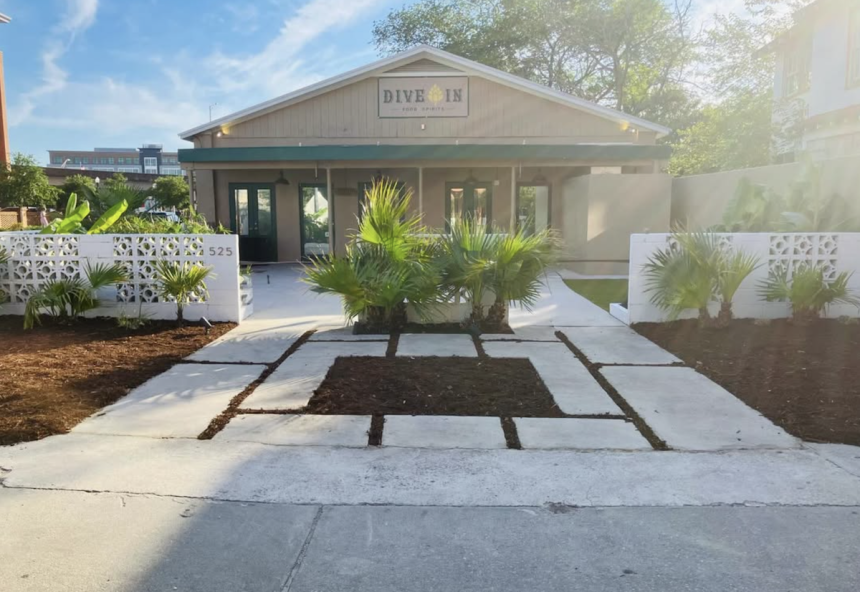 Dive In Food and Spirits