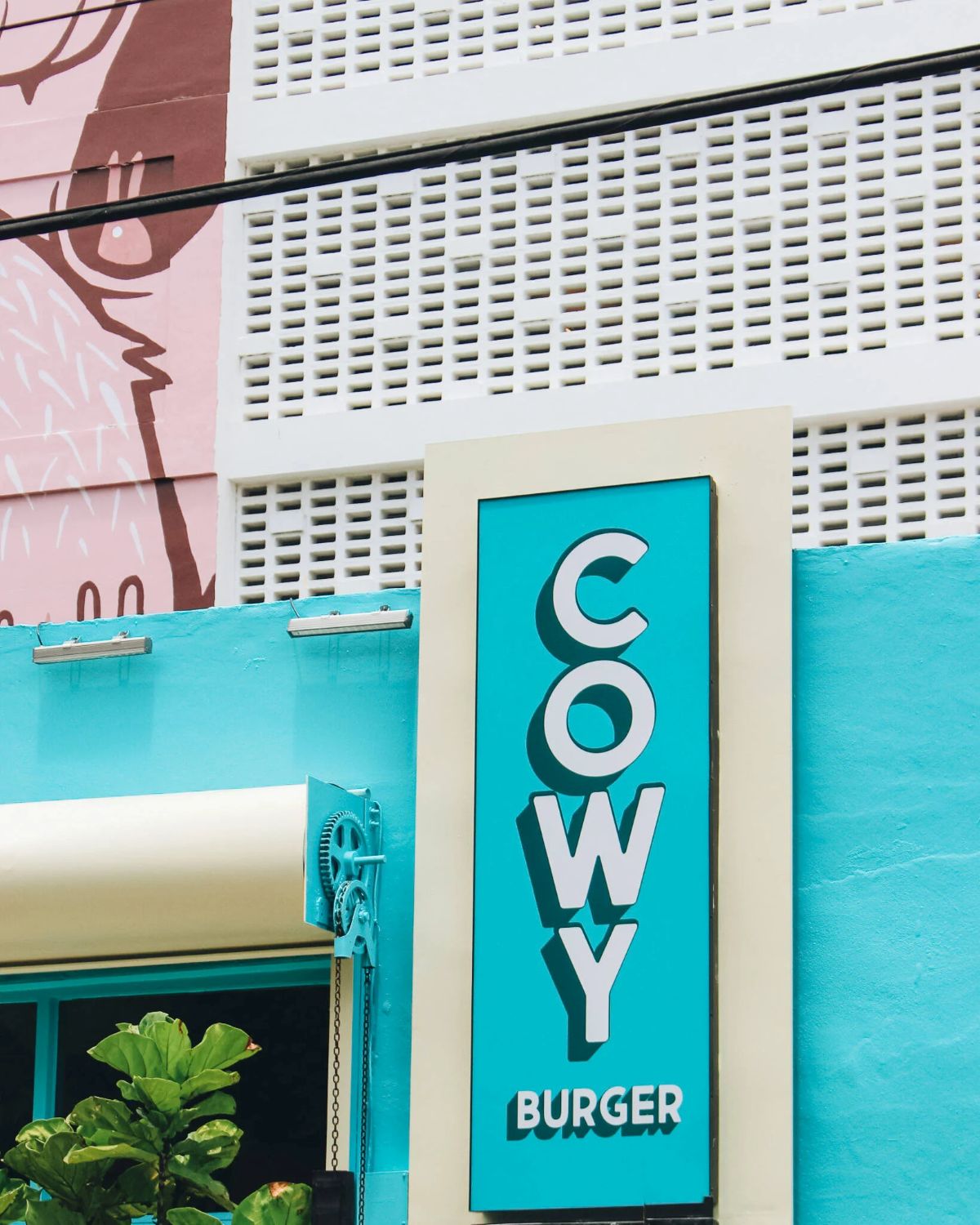 Cowy Burger's Award-Winning Smash Burgers Coming to Doral