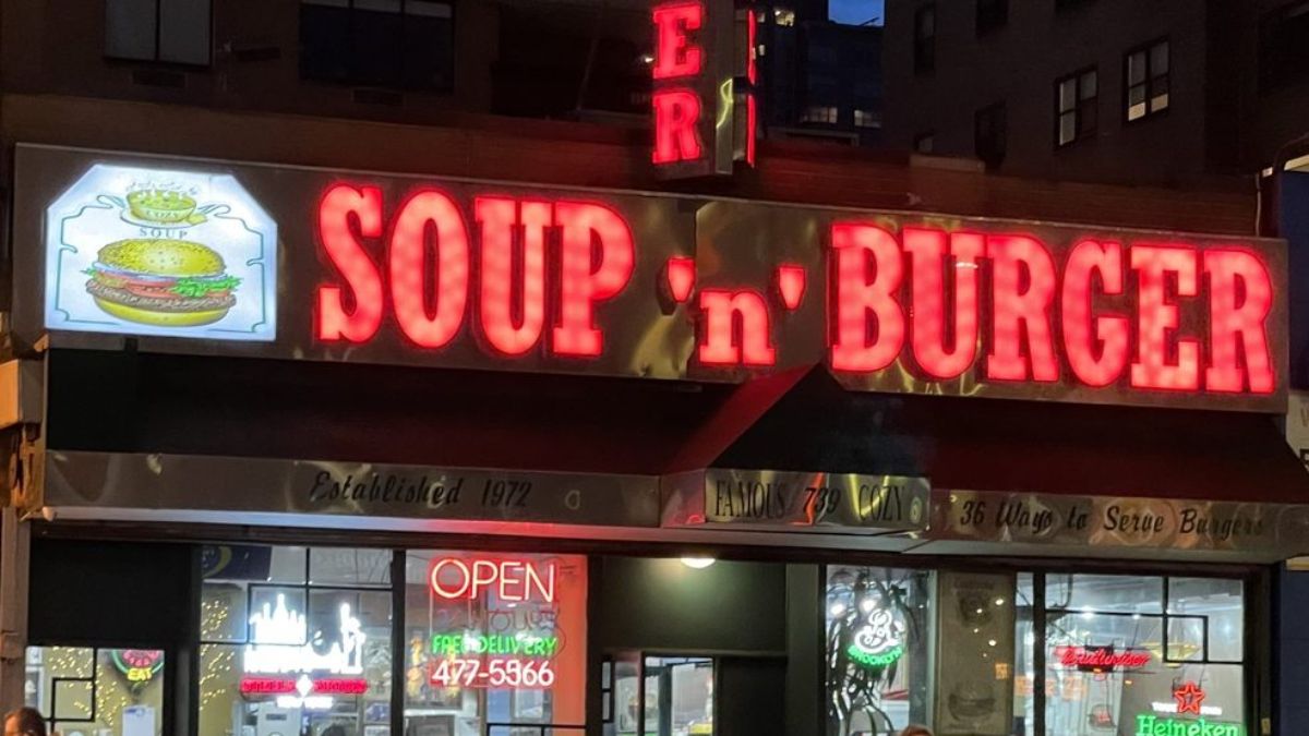 Cozy Soup and Burger storefront image