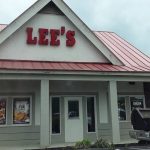Outside the Lee’s Famous Recipe Chicken restaurant in Oneida (Moxie Jim | Google Reviews)