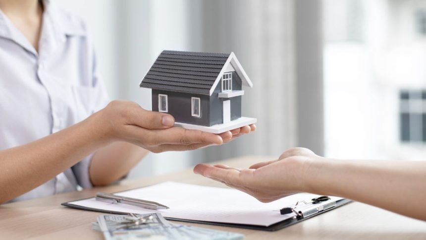 Atlanta housing market is showing opportunities for builders.