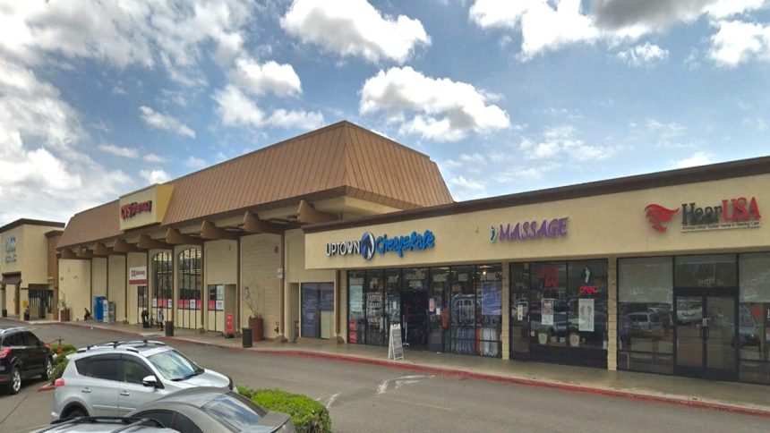 Burlington to Open New Lake Forest Store This Fall