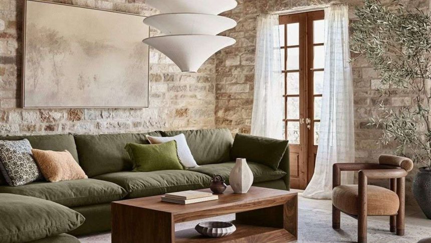 Crate & Barrel is a global furniture retail brand (Facebook@Crate & Barrel)