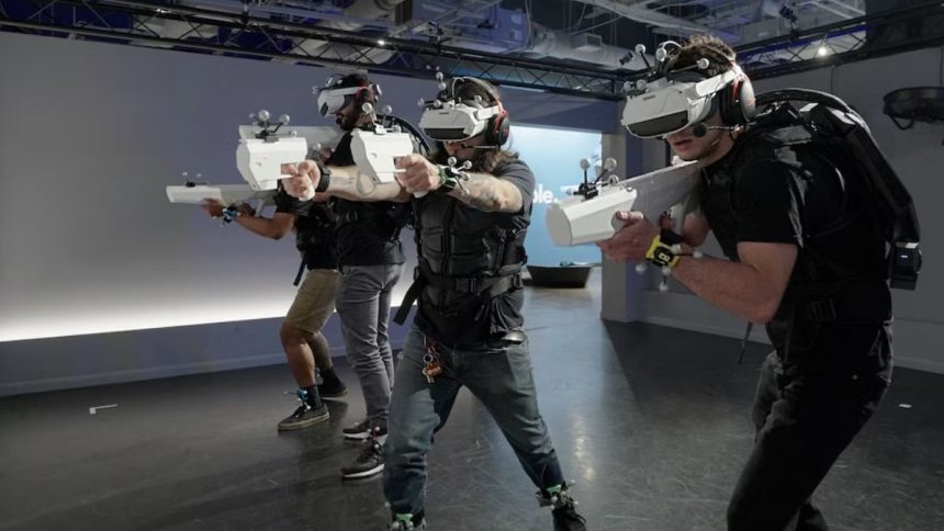 Image of customers experiencing virtual reality adventures (sandboxvr.com)