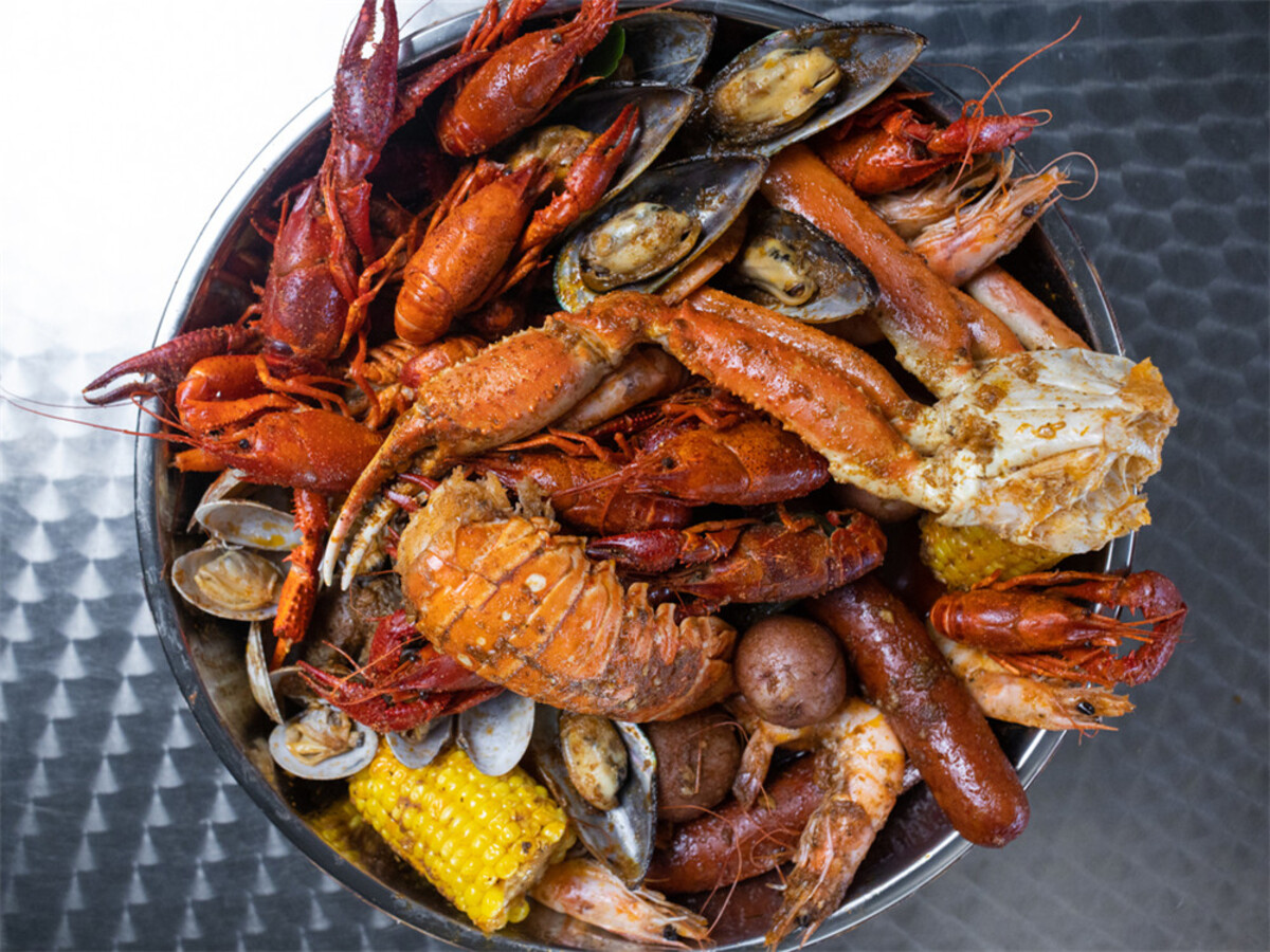 Krazy Cajun Seafood & Hibachi Coming to Superstition Springs Center