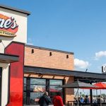 Raising Cane's continues its 30th anniversary expansion with a new Thousand Oaks restaurant opening. 