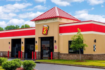 A Quick Lube Chain Rides Clay County's Growth Wave