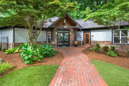 Sale of The Bowie in Sandy Springs arranged by Newmark.