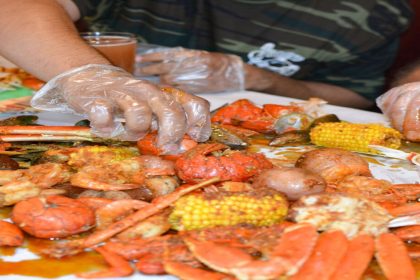 Angry Crab Shack Celebrates Grand Opening of New North Mesa Location