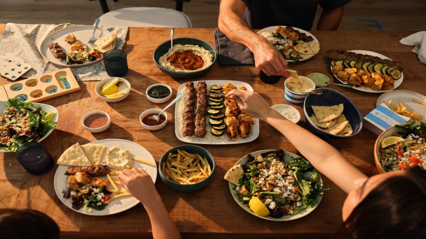 Luna Grill Opens Fourth Arizona Restaurant in North Phoenix