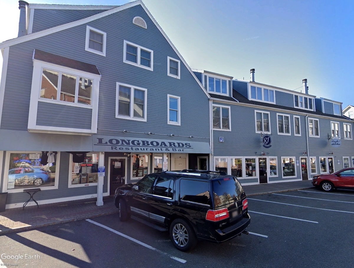 Salem’s Stardust Witchcraft Shop Relocating to Pickering Wharf This Fall