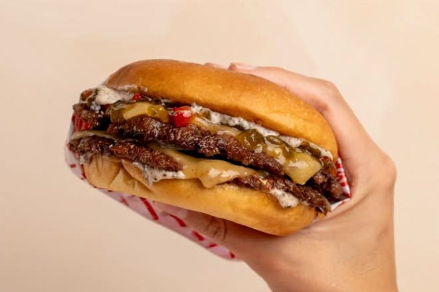 Skinny Louie Is Bringing Its Smash Burgers to Lauderdale-by-the-Sea